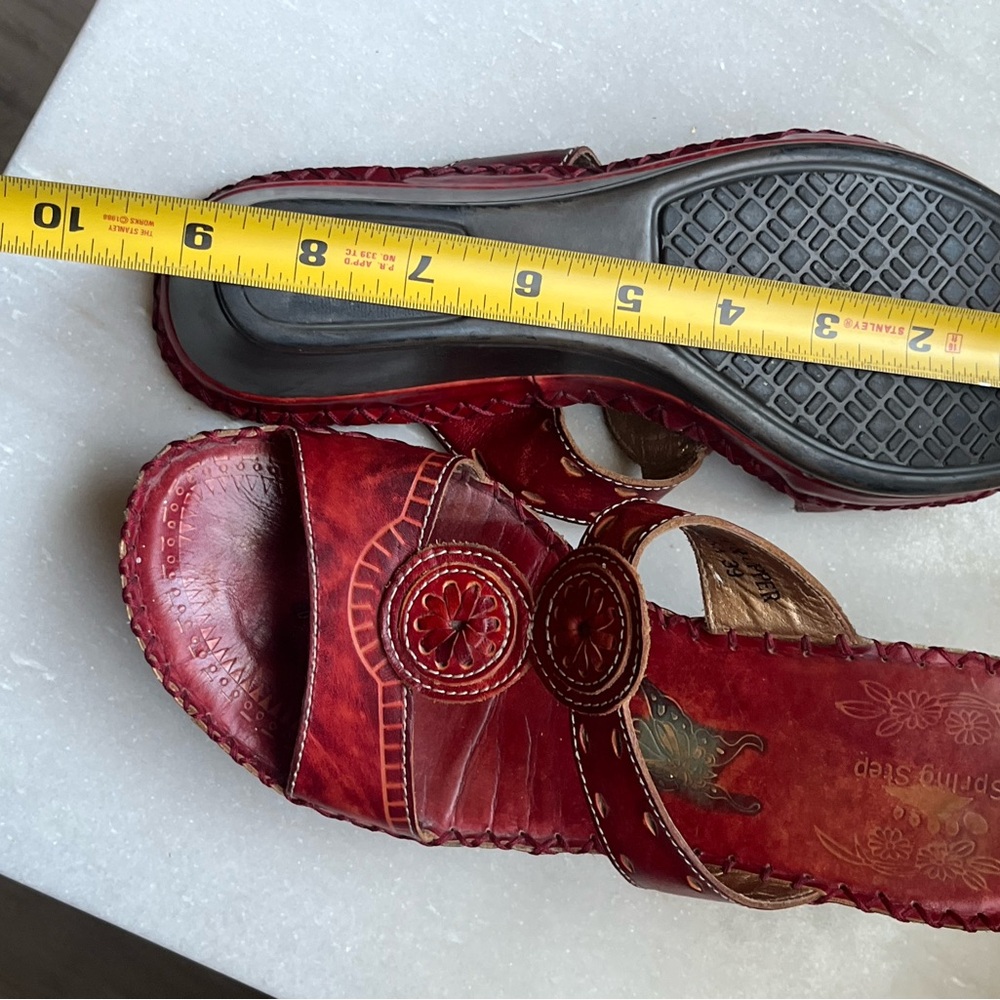 Spring Step Red Sandals Size 8 - Picture 9 of 12